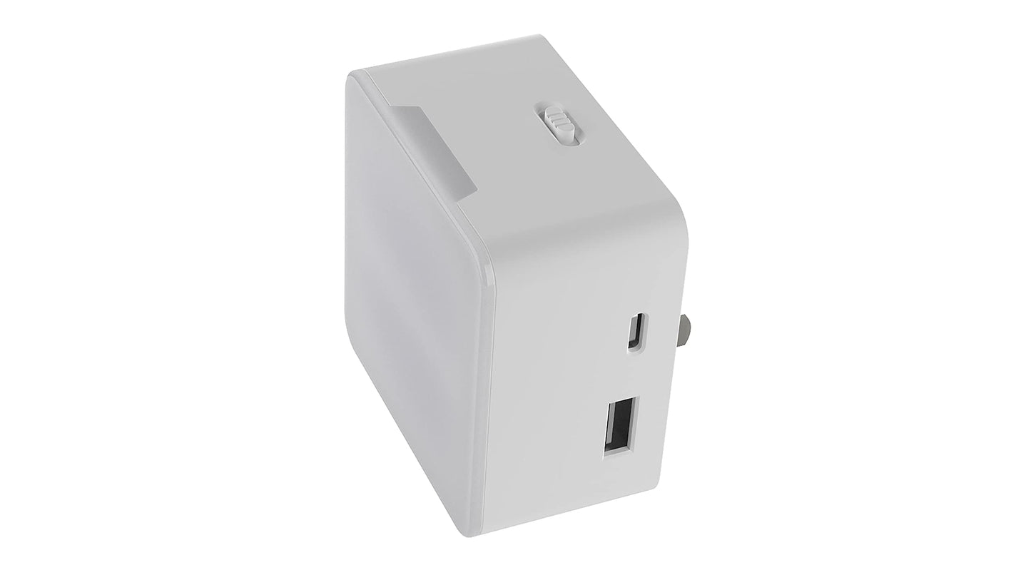 GE Lighting Dual USB Warm Candlelight Plug-in LED Night Light Fixture